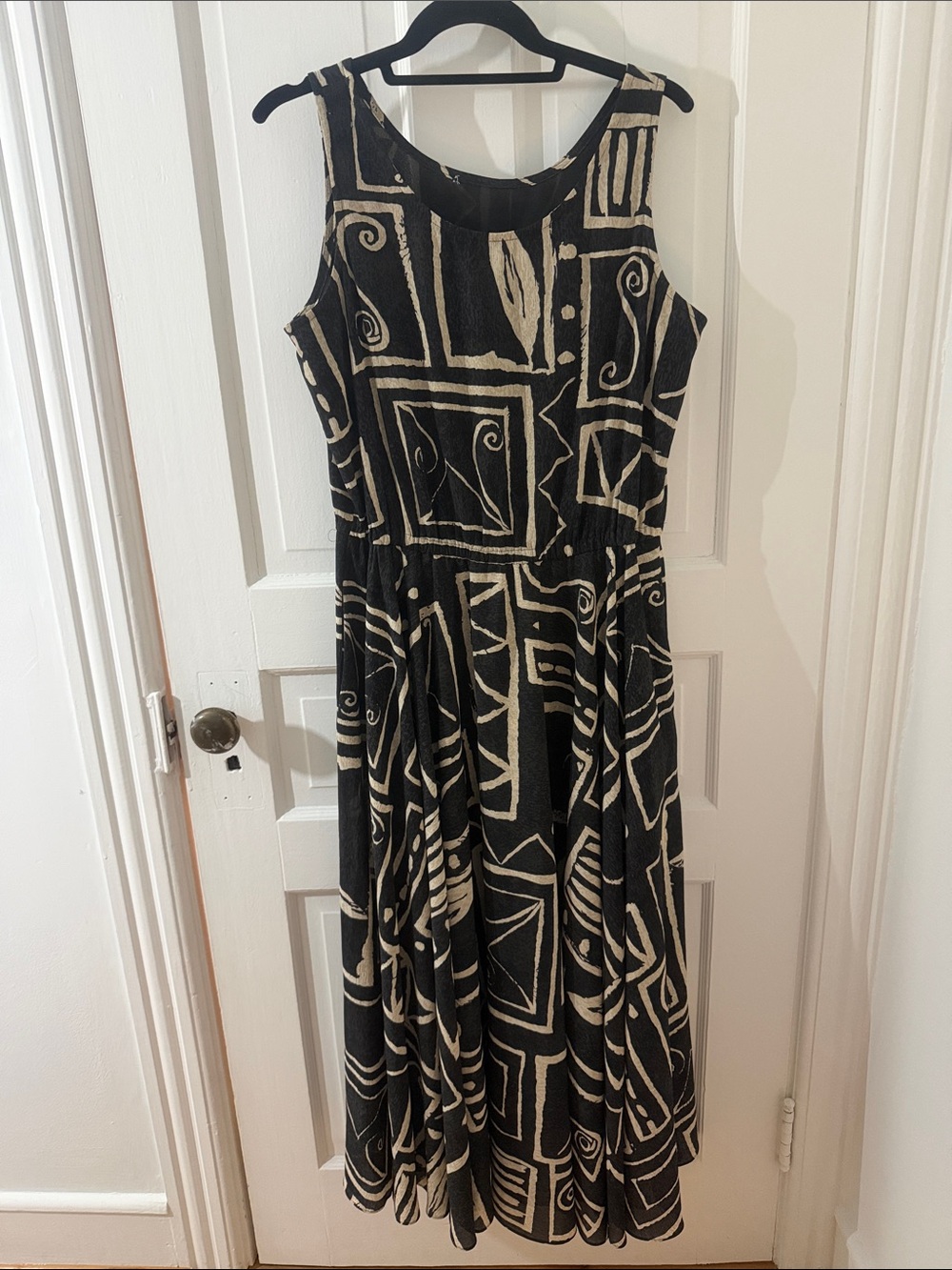 Black and Cream Tribal Print Sleeveless Midi Dress